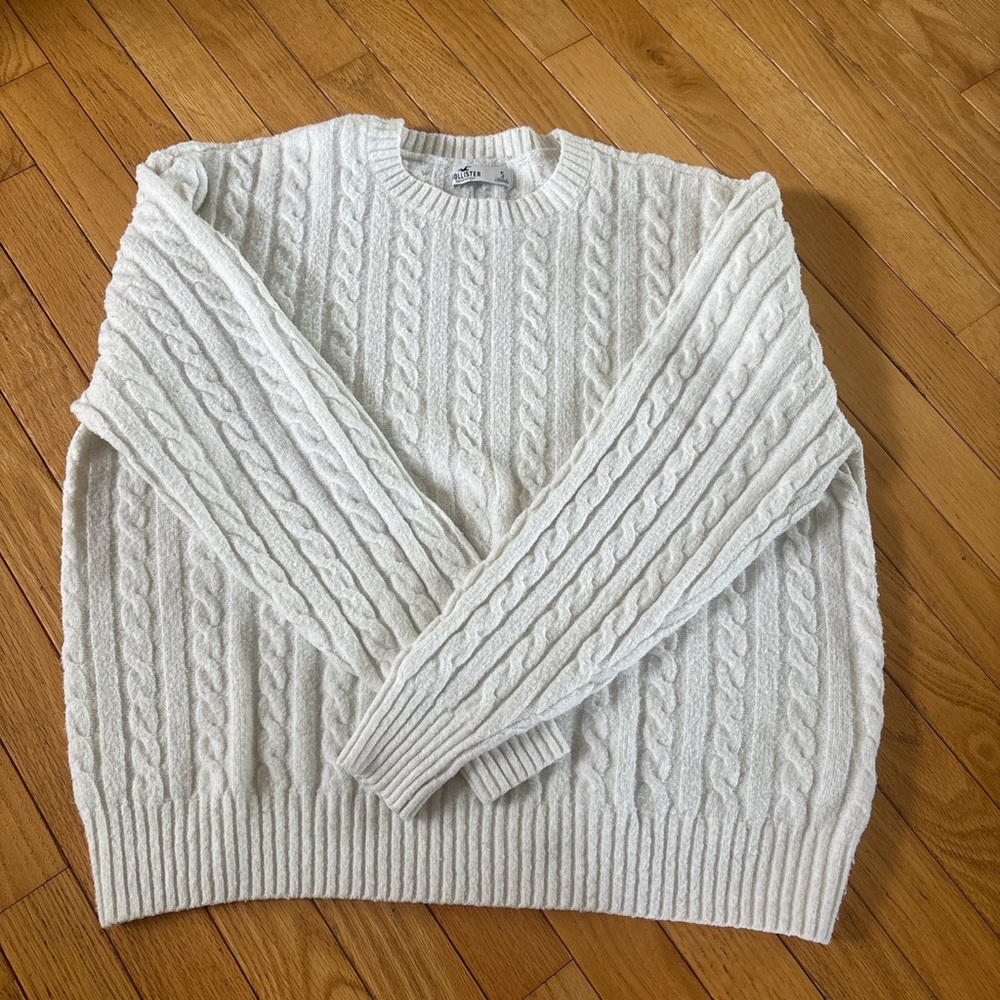 Men's White Cable Knit Sweater